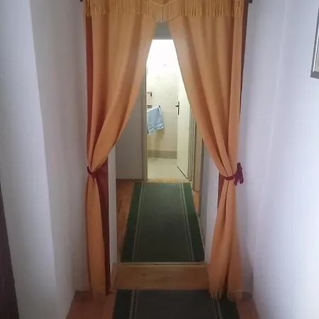 Dante بيت ضيافة تيسنو